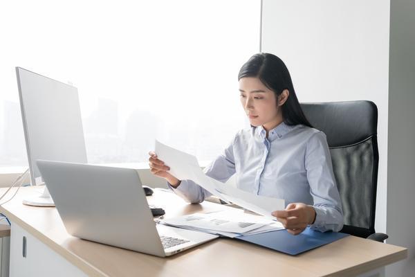 婚纱店强制签署肖像权合同，是否合法？图1