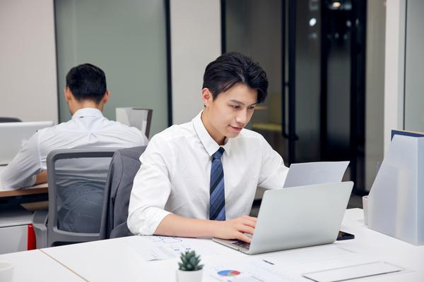 《加强公司法务管理工作的策略与实践》 图1
