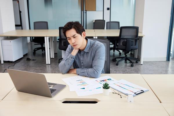 劳动仲裁销售加班纠纷处理：探究法律规定与维权途径图1