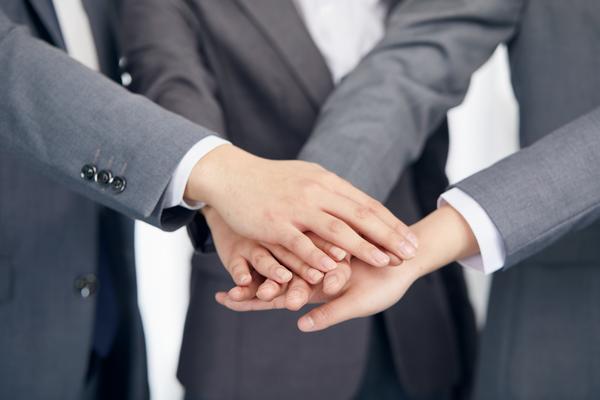 《受工伤后合同终止：员工权益的保障与法律规定》图1