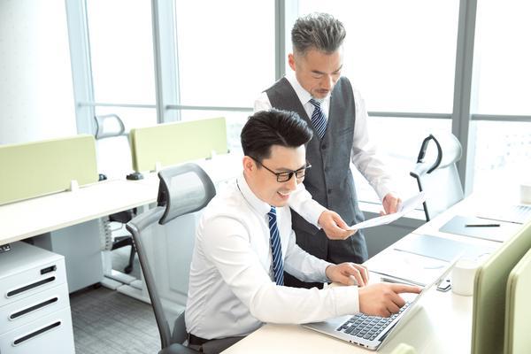 威高股份转让公司股东|企业股权变更与合规管理 图2