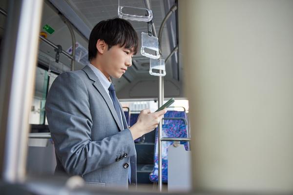 《偷看手机隐私权：你了解这些风险吗？》 图2