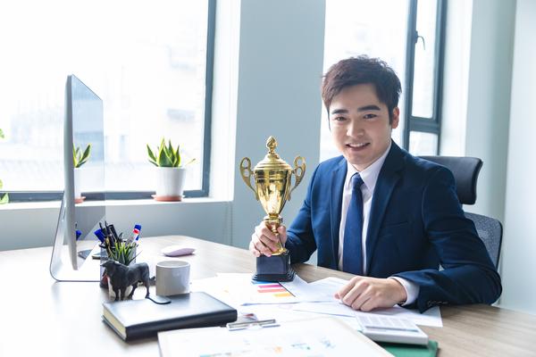 《男性遭受家庭暴力：报告的必要性及应对策略》 图1