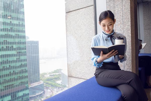 名誉侵权律师收费标准|如何计算律师费？-法律实务解析 图2