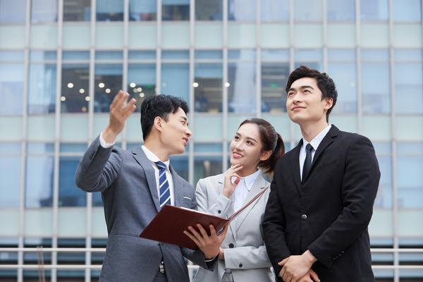 “同事聚会遭遇交通事故，谁该承担责任？”图1