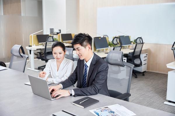 教唆遗弃：婚姻家庭中的道德困境 图2