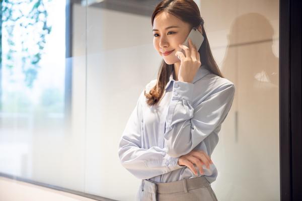 朱逢博的婚姻家庭：传奇人生的故事 图1