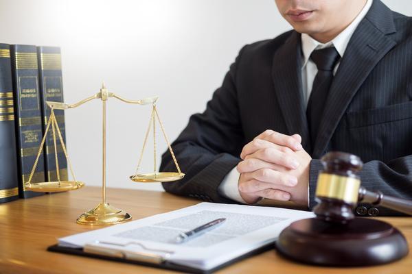 公司法人变更|法人转让的法律风险与合规操作路径 图2