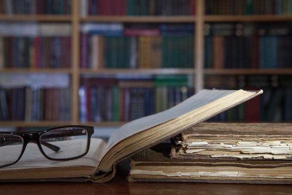 《学物权法必读经典：深入了解这门学科的顶尖书籍推荐》 图2
