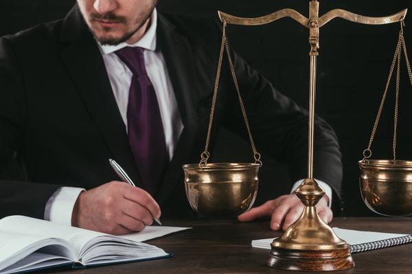 武昌商标侵权律师：维护品牌权益的专业力量