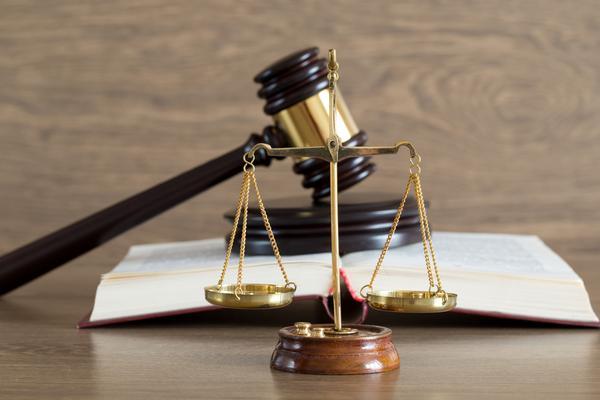 体内插管的刑法：涉及医疗行为的人身权利保护与法律责任 图1