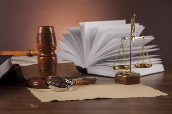 《偷拍会构成刑事犯罪吗？探究我国相关法律规定》 图2