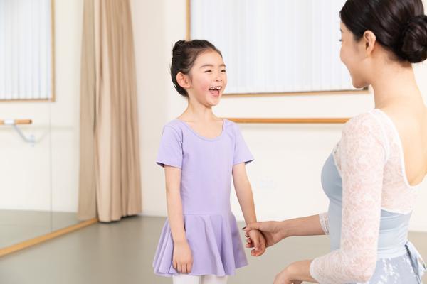 家庭暴力儿童如何寻求帮助与解决办法 图1