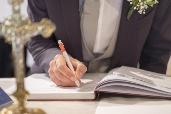 明星肖像权签约活动，本人到场吸睛无数，现场互动引关注图1