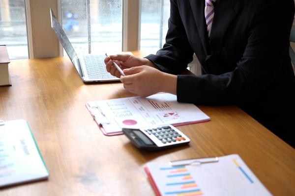 融信助力融资租赁业务，为中小企业提供全方位金融服务图1