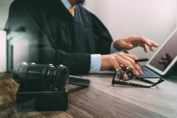 公司法务检查|企业合规管理与法律顾问的角色解析 图1