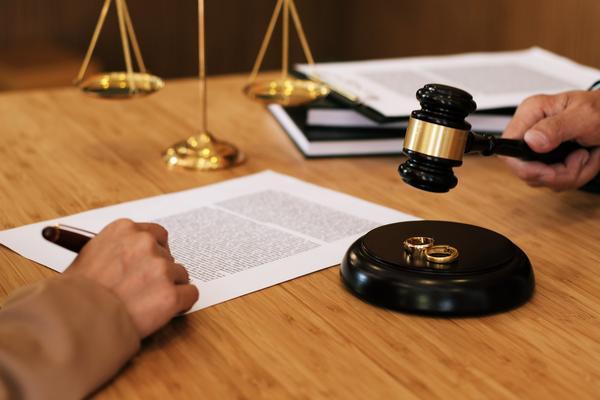 承诺书与隐私权的冲突：法律边界与风险分析 图2