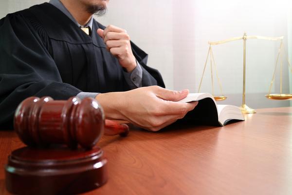公司法律顾问费用亲民吗？揭秘费用计算与选择建议 图2