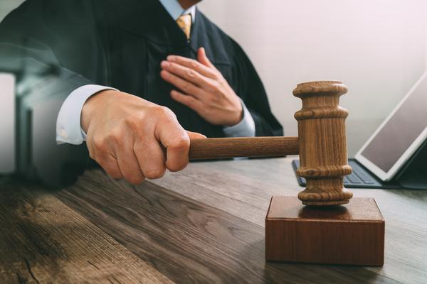 共同犯罪放鸽子的法律责任与处理方式|违约责任|民事赔偿 图1