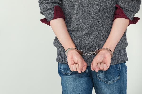 取保候审为什么还叫去签名：法律规定与司法实践探析 图2