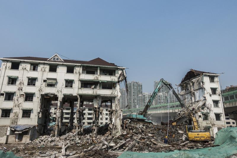 房屋整湾拆迁赔偿指南：法律依据与实践操作 图1