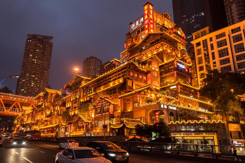 探索餐饮行业的多种类型:从快餐到高端餐厅,再到特色小吃店图1